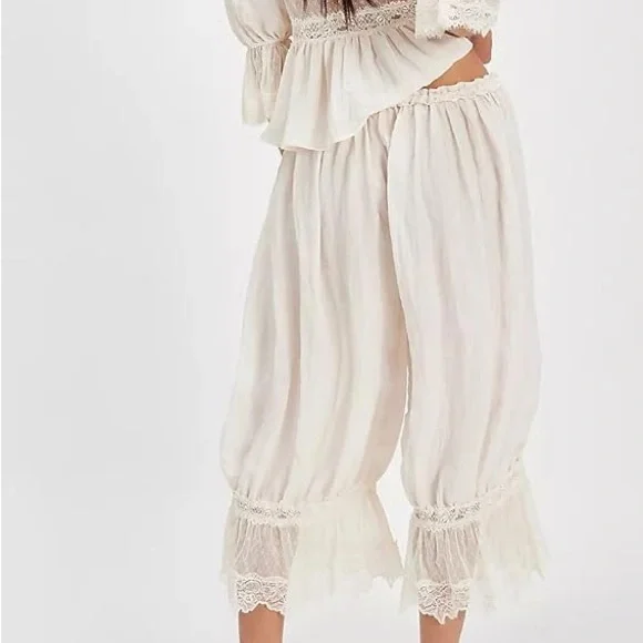 Lacy Ivory Pantaloons